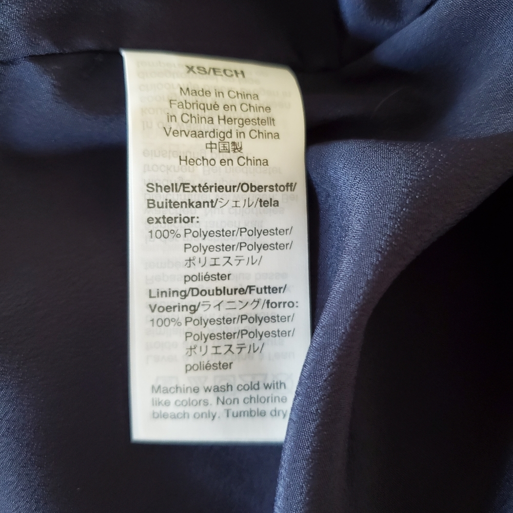 J. CREW XS Shaded Floral Crinkle Chiffon Smocked Top Navy LS Mock Neck Office - Picture 14 of 15